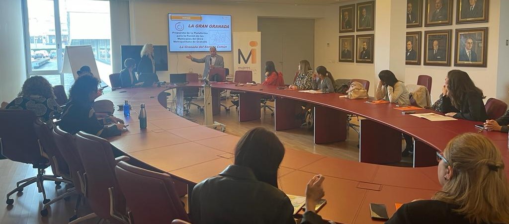 LAS MUJERES EMPRESARIAS Y EMPRENDEDORAS EN GRANADA ( https://www.mujeresconiniciativa.es/ ) TOMAN CONOCIMIENTO DE LAS OPORTUNIDADES QUE FACILITA LGG.