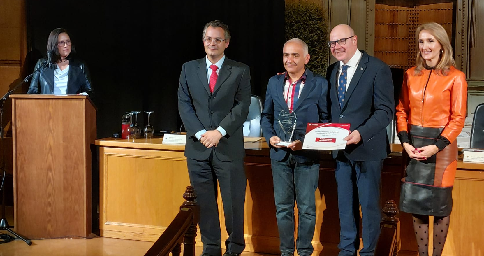 LA PLATAFORMA  "LA GRAN GRANADA" ES PREMIADA POR LA UNIVERSIDAD DE GRANADA